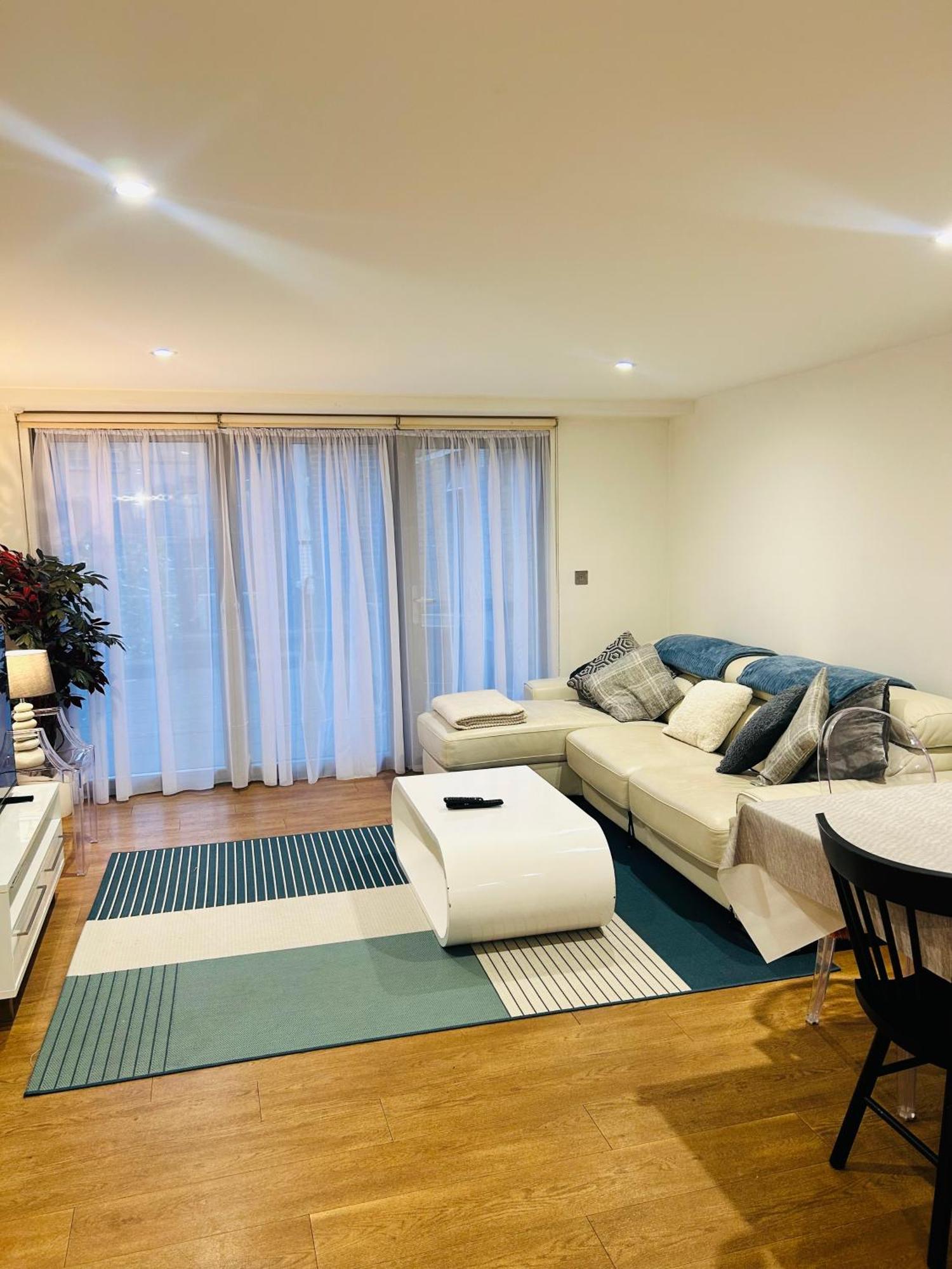 Modern 2 Bed 2 Bath Apartment With Outdoor Space Hyde Park Лондон Экстерьер фото